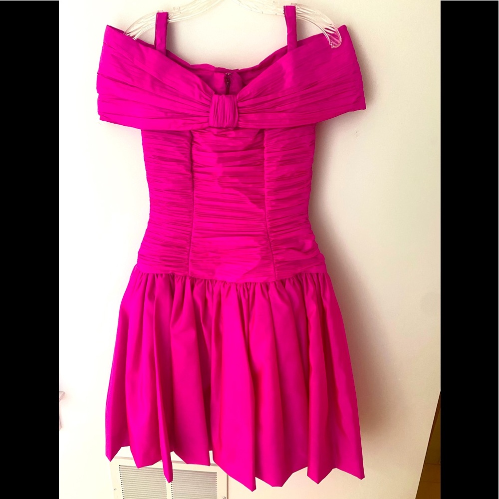1980s vintage strapless hot pink size 8 dress.